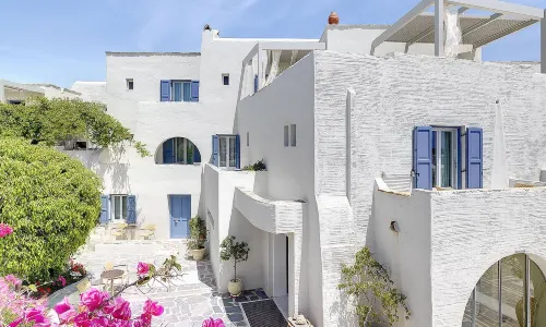 Iria Beach Art Hotel