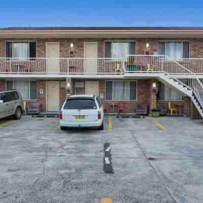 Buccaneer Motel Hotel Exterior