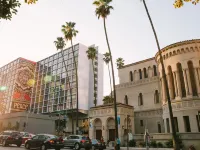 The LINE Hotel LA โรงแรมใกล้Wiltern Theatre