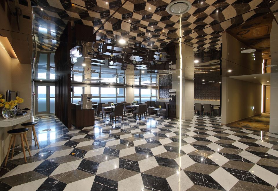 Hotel Aventree Busan Over view