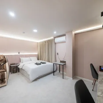 城南東奇酒店 鄰近板橋科技谷的酒店