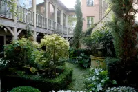 Les Etangs de Corot Hotel dekat Paroisse orthodoxe Notre Dame Souveraine de Chaville