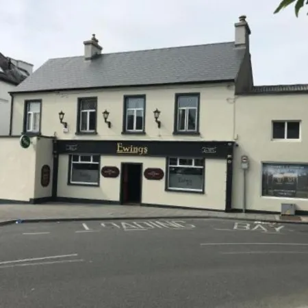 Ewings Bar & Self-Catering Accommodation