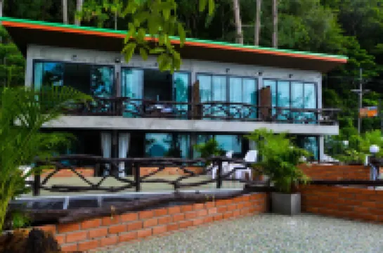 Baan Tubkaek Hotel Hotels near Tubkaek Beach