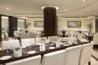 Days Hotel by Wyndham Jalandhar Jyoti Chowk - parking