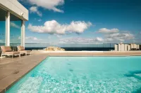 be.HOTEL - Beach