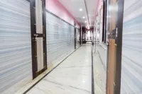 고룸고 아유시 인터내셔널 디가