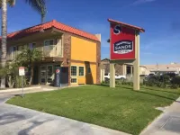 Sands Motel Hotels near Express