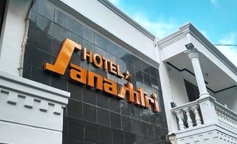 Hotel Sanashtri by Shm