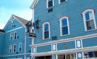 Lunenburg Arms Hotel