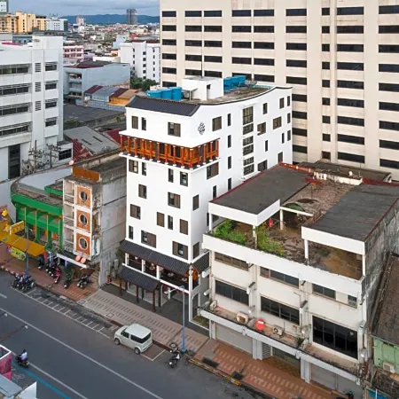 The Lantern Hatyai Hotel