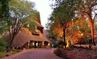 Victoria Falls Safari Lodge