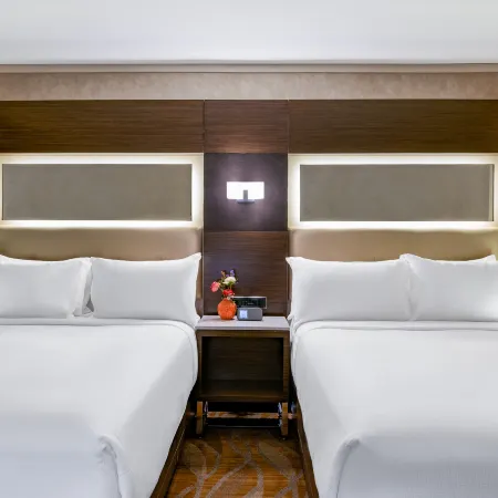 Holiday Inn BROOKLYN DOWNTOWN by IHG Отели рядом с достопримечательностью «Союз Холл»