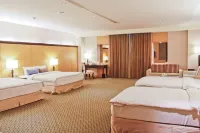 Queena Plaza Hotel Hotels near Orchid Botanical Garden