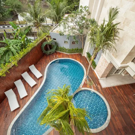 Alron Hotel Kuta Powered by Archipelago