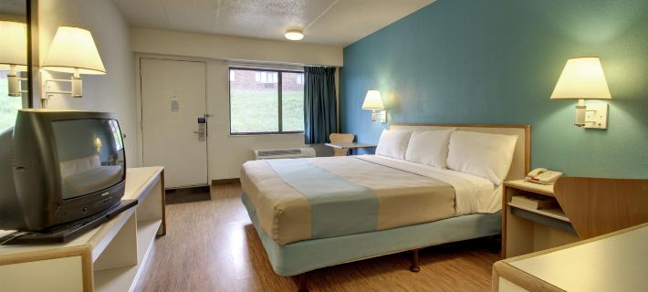 Motel 6 Cedar Rapids, IA Hotels in Cedar Rapids