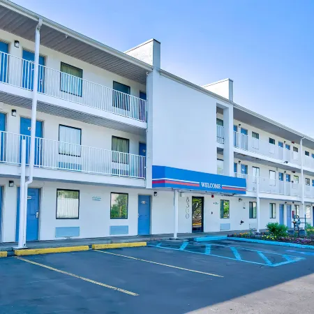 Motel 6 Warren, MI - Detroit East