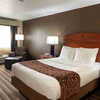 Best Western Manhattan Inn Rooms