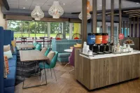 Tru by Hilton Lake City - Parkplatz