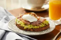 Hotel Covington Cincinnati Riverfront - breakfast