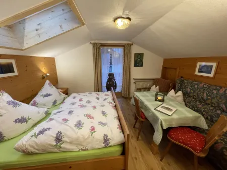 Kramer Отели в г. Фархант