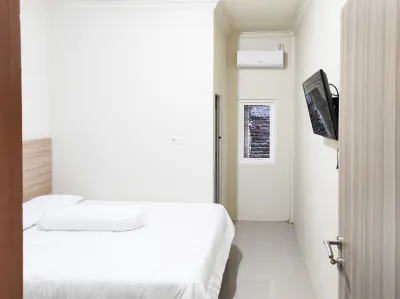 RedDoorz Syariah at Karema Area Mamuju Các khách sạn ở 