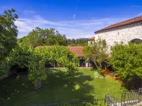 Villa Lav