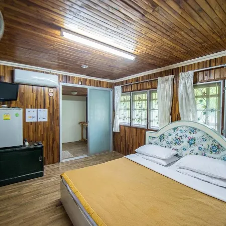 Poomvarin Resort Отели рядом с достопримечательностью «Водопад Ланрак»