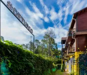 The Hosteller Kasar Devi - Hostels