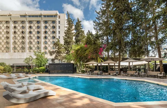 埃爾密徹特爾鬱錦香酒店