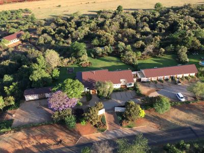 Esther's Country Lodge