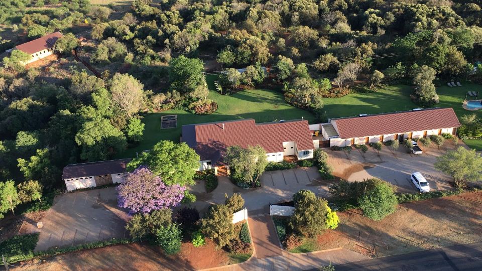Esther's Country Lodge