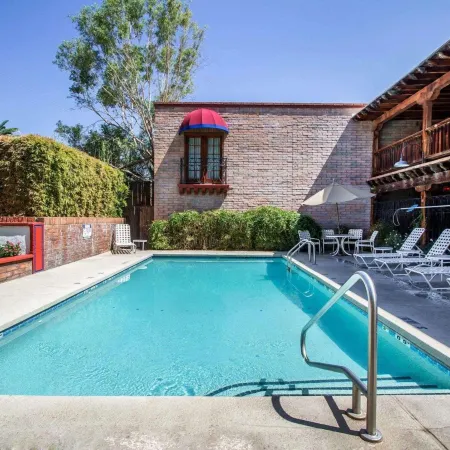 Comfort Suites at Sabino Canyon