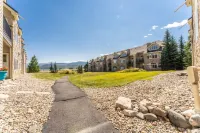 Bay Club #209 by Summit County Mountain Retreats