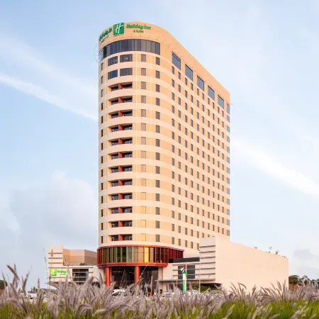 Holiday Inn & Suites DUBAI SCIENCE PARK by IHG Отели рядом с достопримечательностью «Комплекс Дубай-Студио-Сити»