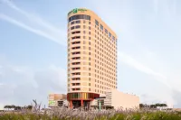 هوليداي إن فندق وأجنحة حديقة دبي للعلوم Hotels near Near massage