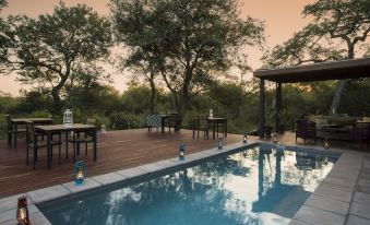 Moya Safari Lodge & Villa