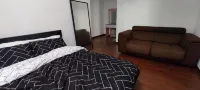 Bukit Rimau 2 Bedroom Apartment - Pet friendly