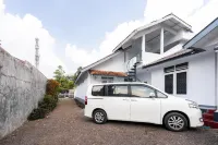 RedDoorz Syariah near RSUD Cimacan Hotel di Kabupaten Cianjur