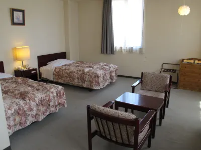 Hotel Platon Annex Green Plaza Hotels near Togura Station