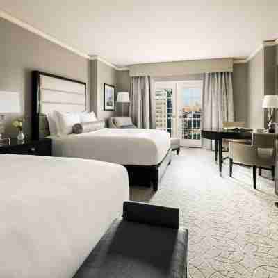 The Ritz-Carlton, St. Louis Rooms