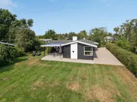 "Westman" - 200m from the Sea