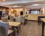 Comfort Inn & Suites Paris - breakfast