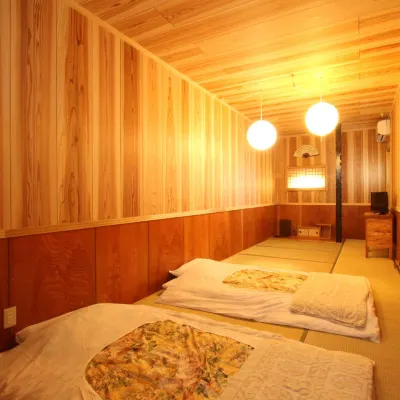 Ikkyu for Backpackers 19 Hotels near Hitoyoshi Onsen