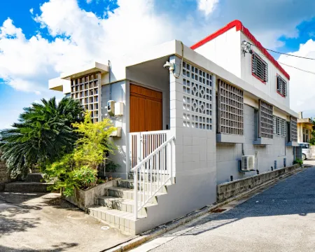 Itoman Sea Pension Odo  Mim 糸満のホテル