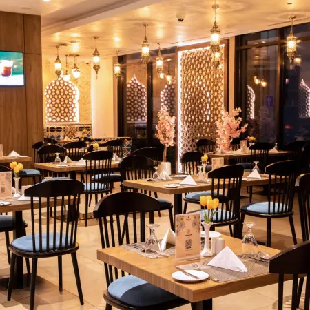 Grand Kingsgate Jaddaf Waterfront Hotel by Millennium Отели рядом с достопримечательностью «Джадаф»