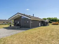 "Ela" - 500m from the Sea
