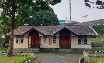 Cisarua Indah Cottage