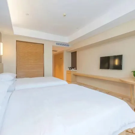 Vienna Hotel （Henan Xuchang Yanling Huadu Avenue store）