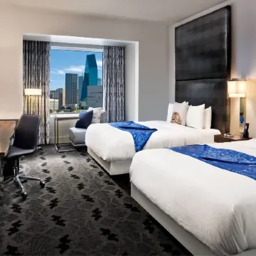 W Dallas